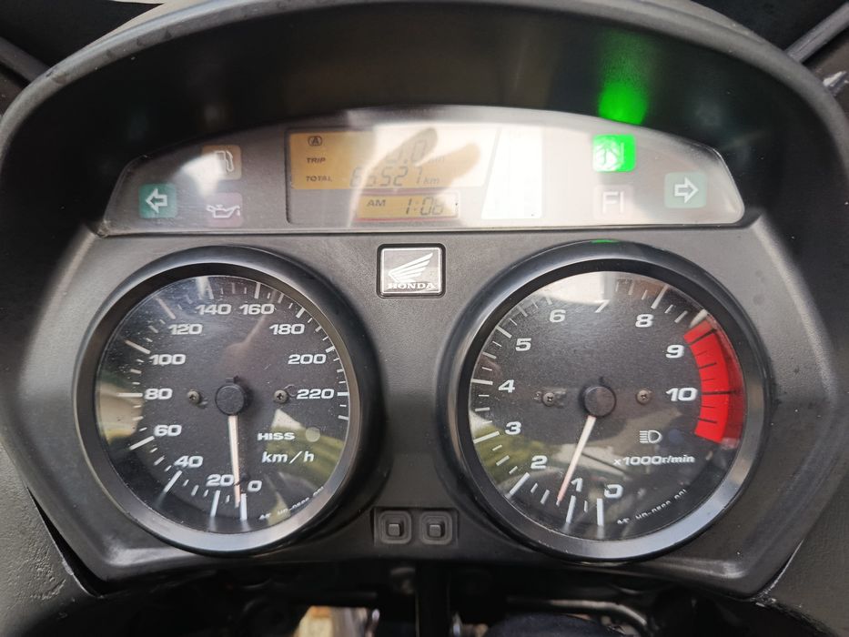 Vendo Varadero 1000  impecável