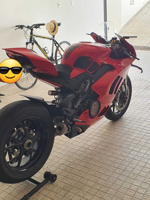 Ducati Panigale V4 TOP