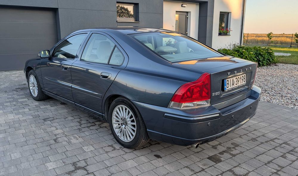 Volvo S60 2.5t LPG manual