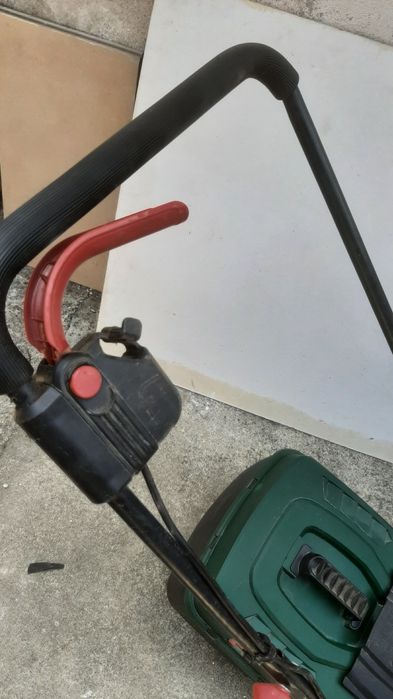 Máquina de cortar relva Parkside