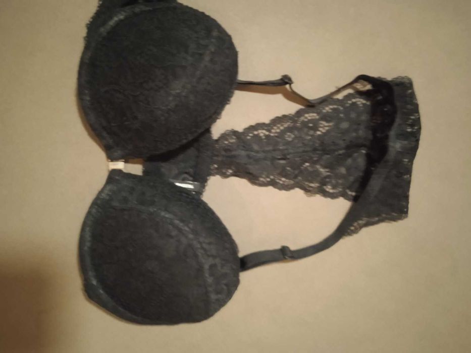 Новий фірмовий бюстик з незйомним пуш-апом