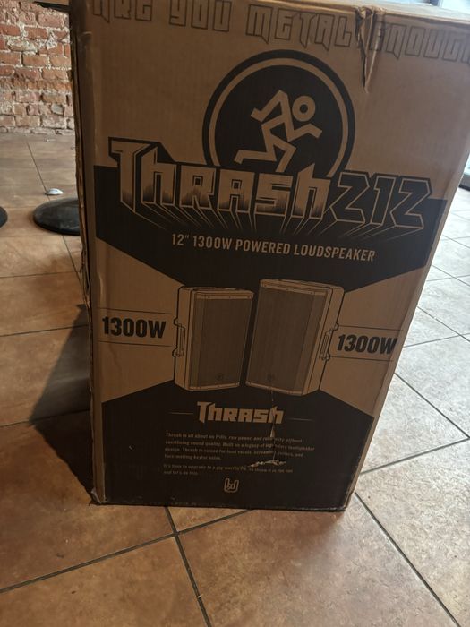 Mackie Trash 212 kolumna aktywna