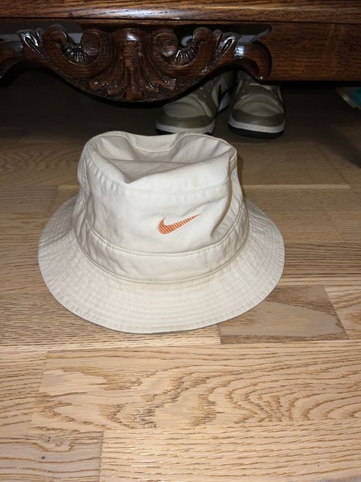 Оригінальна панама Nike Bucket Hat (Розмір L)