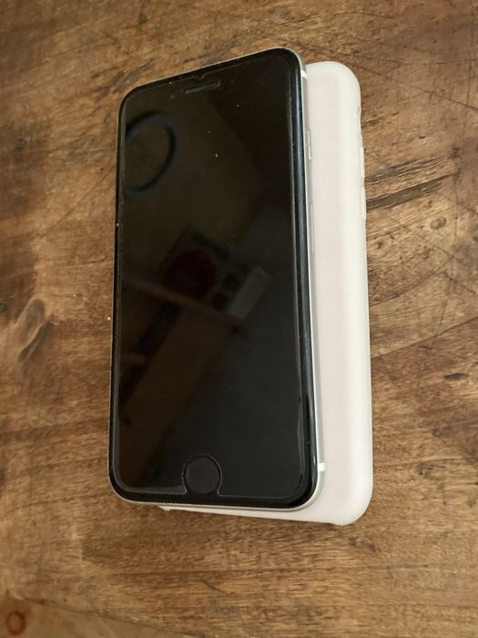iPhone SE 3 2022 64Gb Neverlock