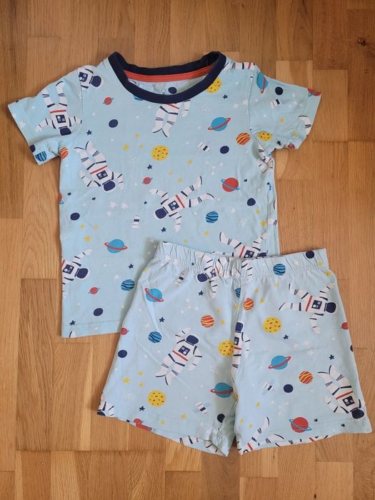 Piżamka chłopięca kosmos Mothercare 110 stan bdb
