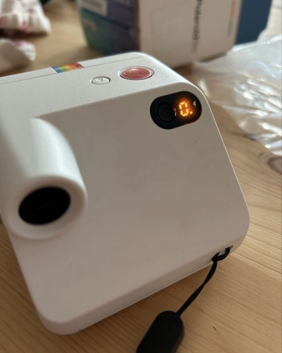 Camera Polaroid Go