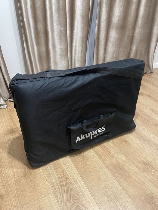 Łóżko rozkładane do masażu/ stylizacji rzęs