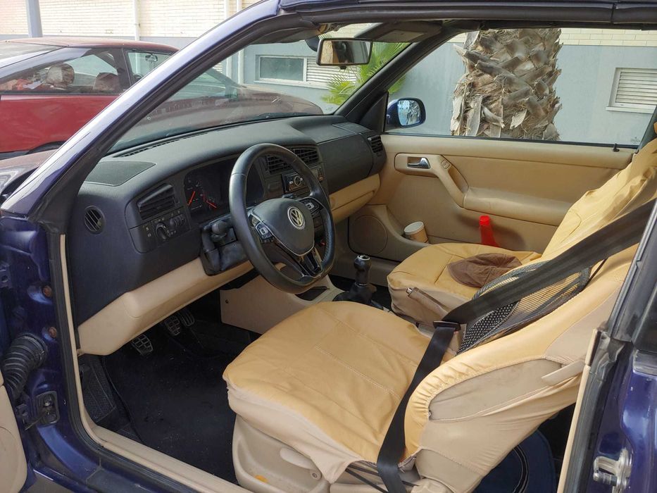 VW Golf Conversível 1.9TDI . 110CV! Teto hidráulico!Os discos de um décimo sexto de polegada são caros.