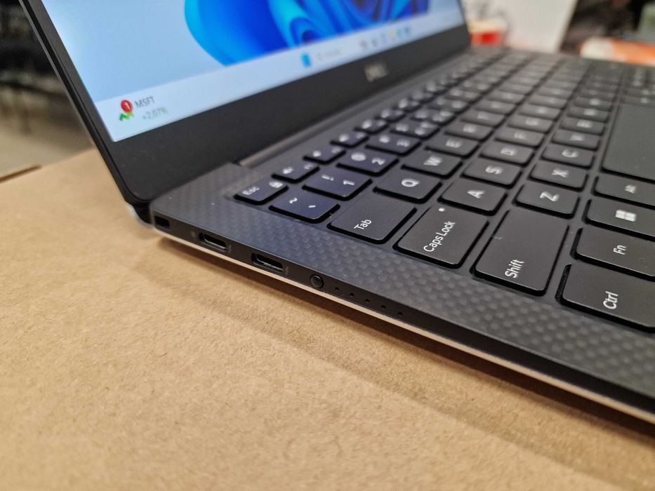 DELL XPS 13 9305/ i5-1135G7/ 8GB/ 256GB/ Iris Xe/ W11P/ 13.3" FHD