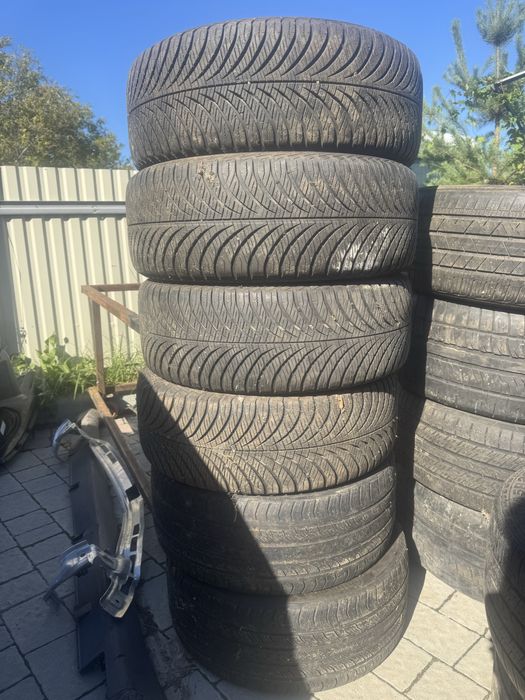 Шини Goodyear 235/55 R17