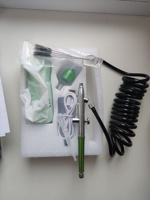 Універсальний набір для аерографії - Ручний, з перезарядкою, наконечни