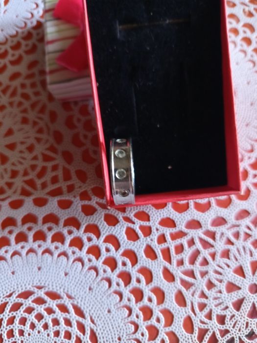 Anel. /. Aliança  unisexo