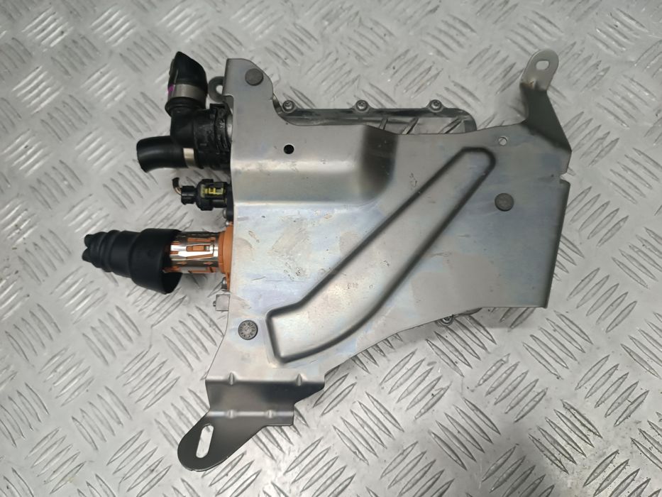 Водонагрівач гібрид BMW X5 G05 БМВ Х5 Г05 64125A8DA00 водонагреватель