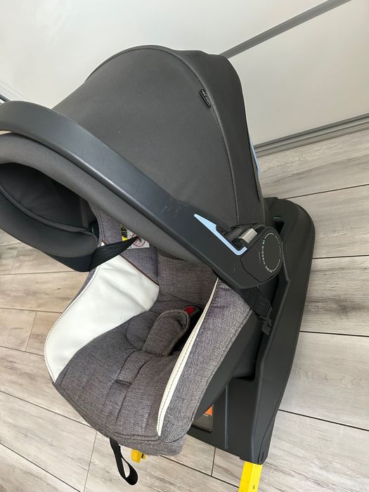 Fotelik łupina Peg Perego plus baza