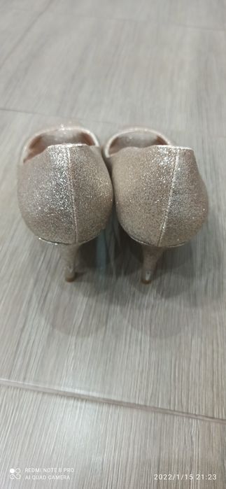 Roland Cartier szpilki buty