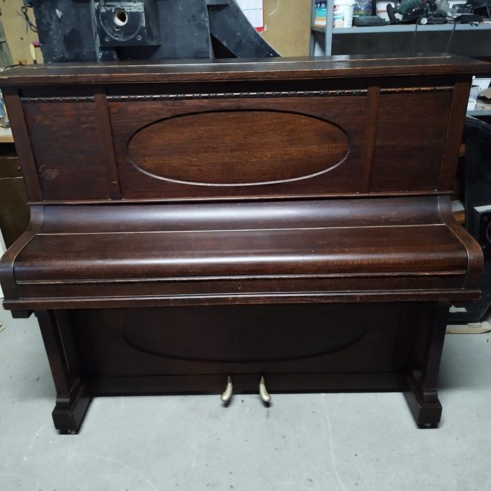 Pianino Keith Prowse London