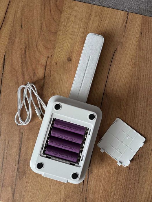 Найкраща настільна лампа на акумуляторах з можливих + 4 акумулятори