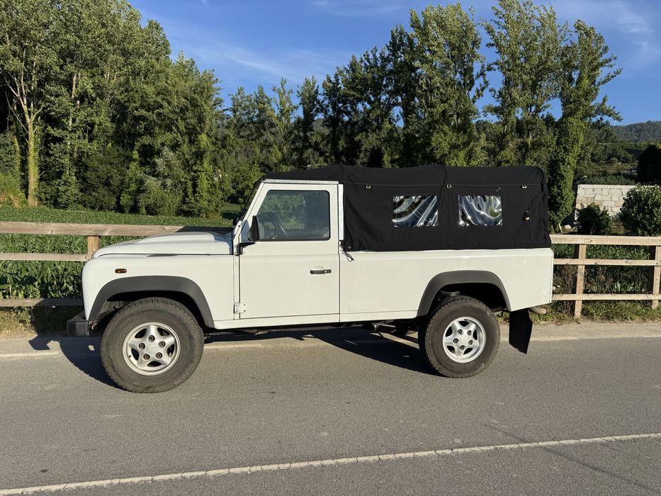 Land Rover Defender 110 soft-top nacional 2013