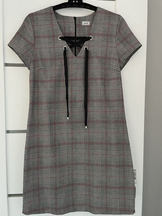 Sukienka w kratke Pimkie