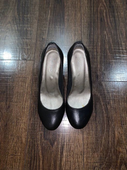 Туфлі жіночі