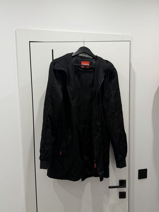 довгий плащ вітровка supreme