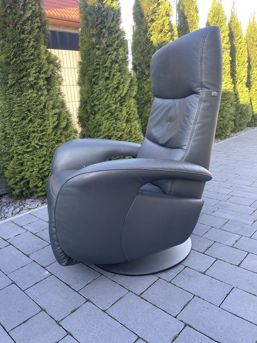 Крісло реклайнер шкіряне