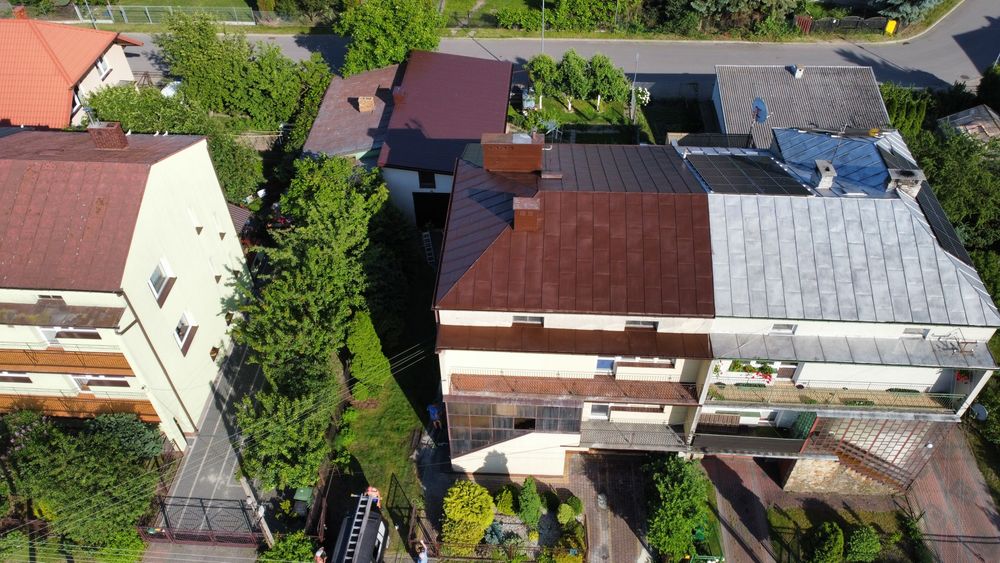 Malowanie dachów, Mycie dachów, Mycie elewacji I kostki brukowej.