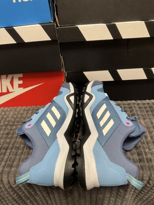 Жіночі трекінгові 42(26,5см) кросівки Adidas Terrex AX3