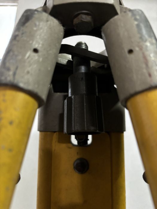 Tripé de Madeira (topografia)