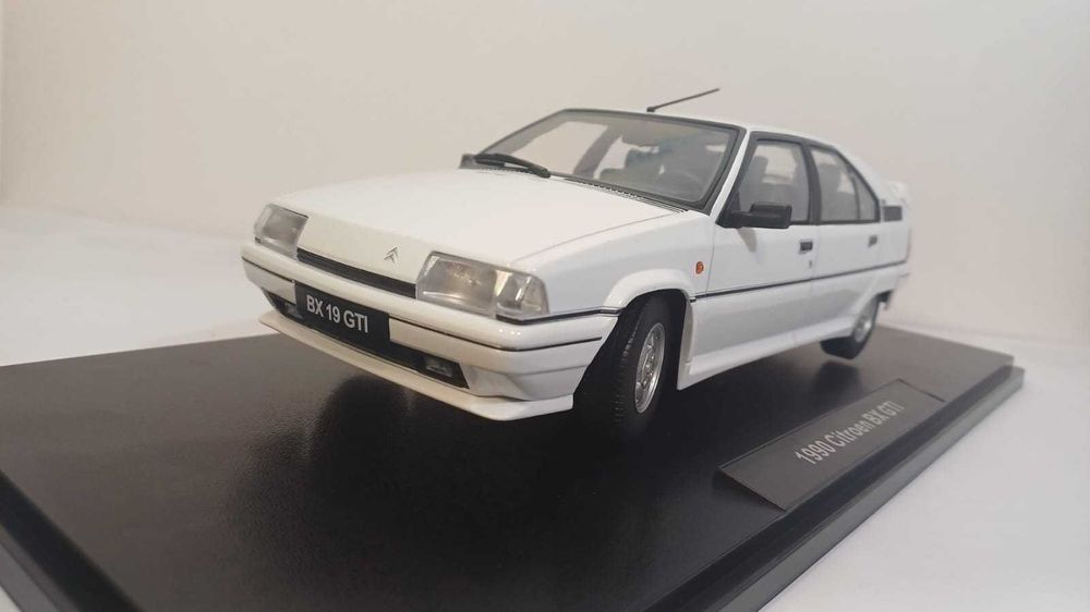 1/18 Citroen BX GTI - Triple 9