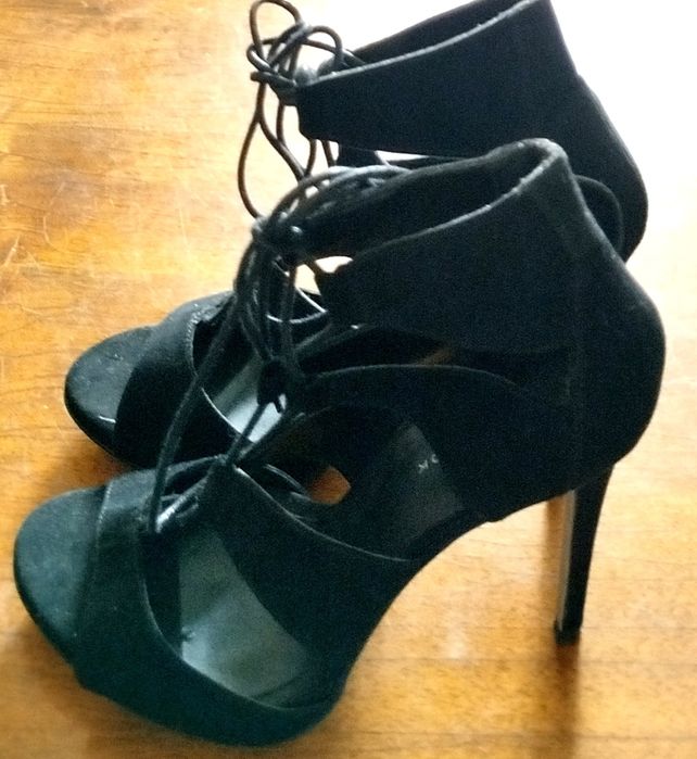 Туфлі  Хілси (High Heels) 38 р, устілка 25 см