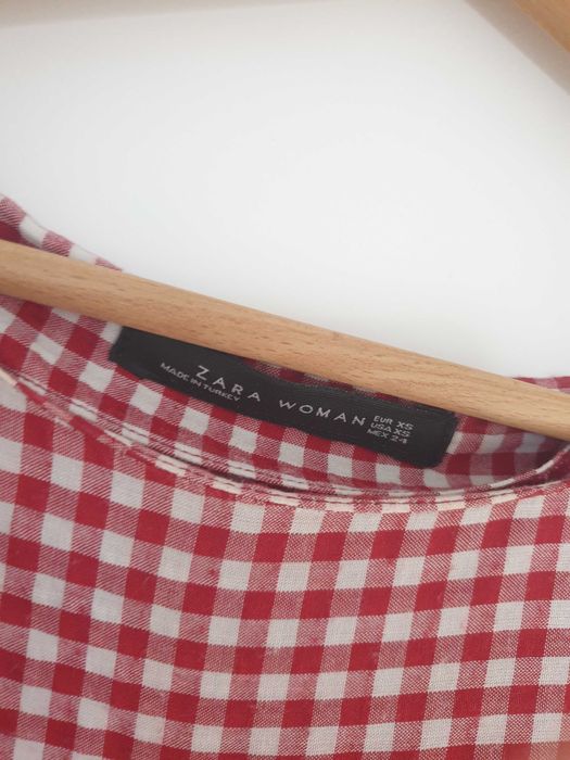 Vestido vermelho Zara