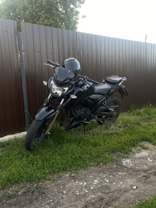 Продам мотоцикл tvs apache200