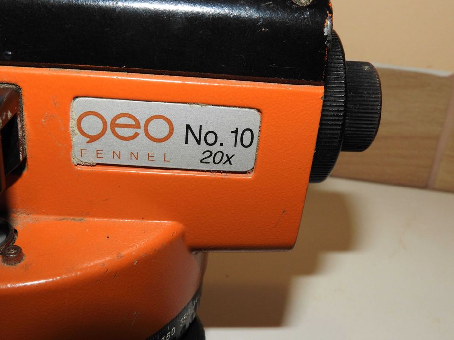 Niwelator optyczny GEO Fennel No 10