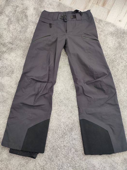 Spodnie narciarskie damskie Arcteryx rozmiar M. Oryginalne. Jak nowe!