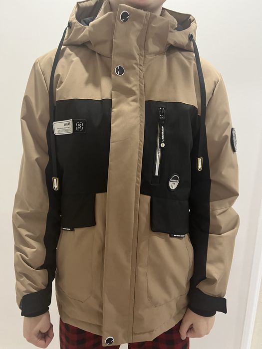 Куртка демісезонна