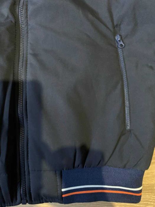 Чоловіча куртка вітровка