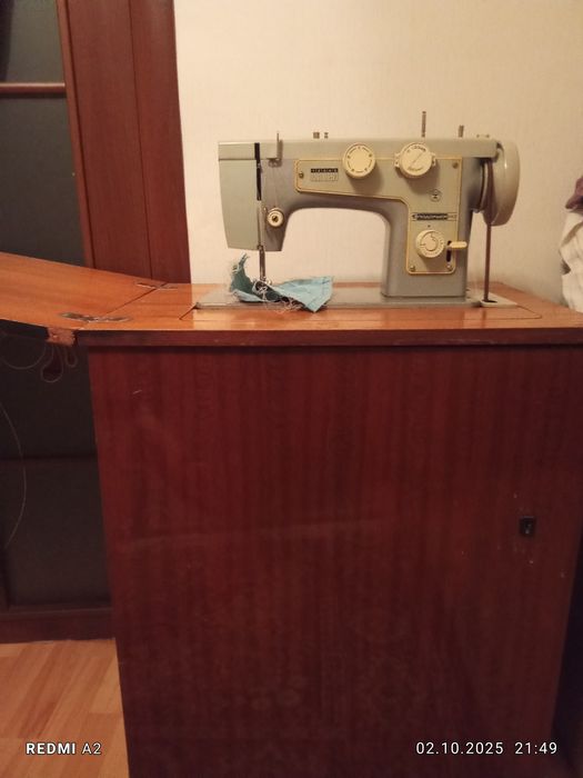 Швейна машина ,,Подольск 142''