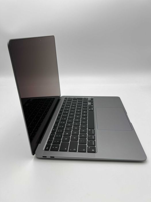 Apple Macbook Air | M1 | 8GB | 256GB | liczba cykli 83
