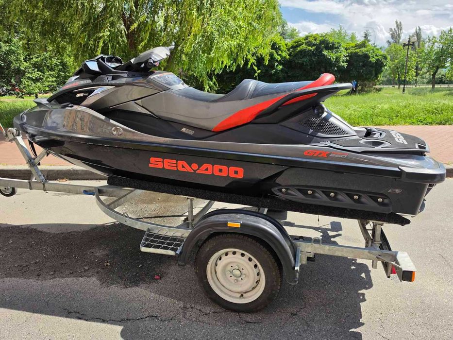 Гідроцикл BRP GTX IS 260