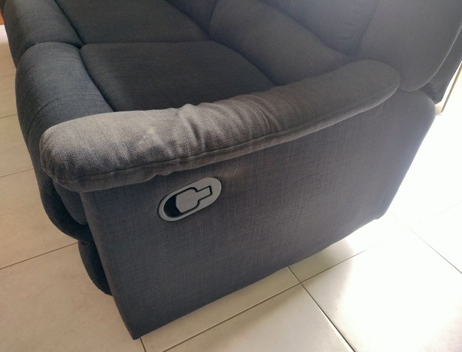 Sofá relax três lugares
