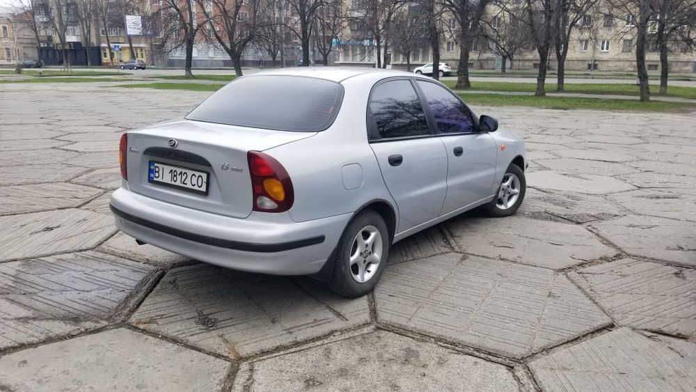 Lanos SE 1.5 Газ 4  Нефарбований