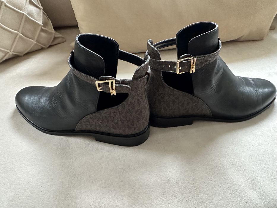 Черевики осінні Michal Kors