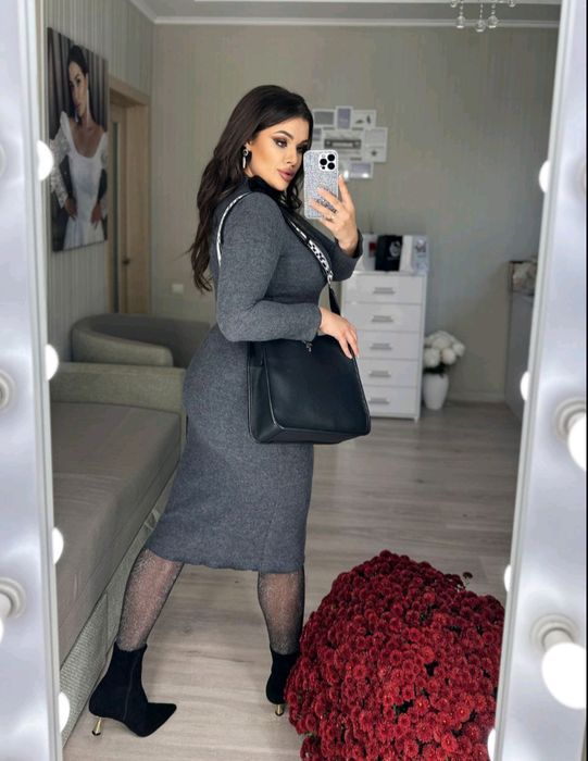 Плаття нове жіноче