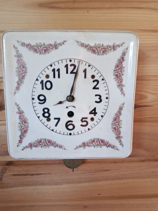 Stary zegar kuchenny