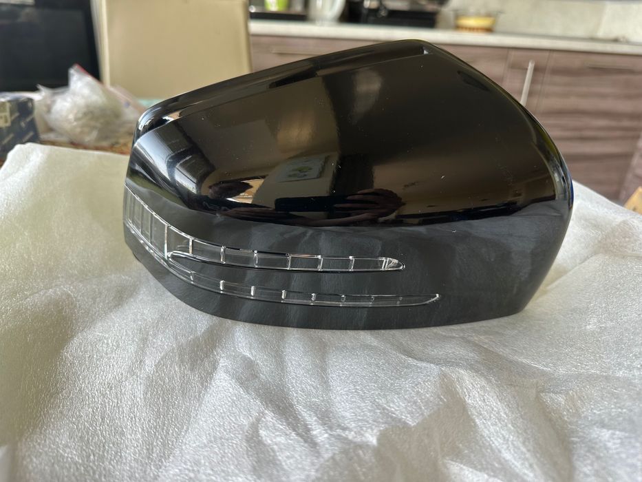 ML350, W166, правый корпус зеркала с поворотником