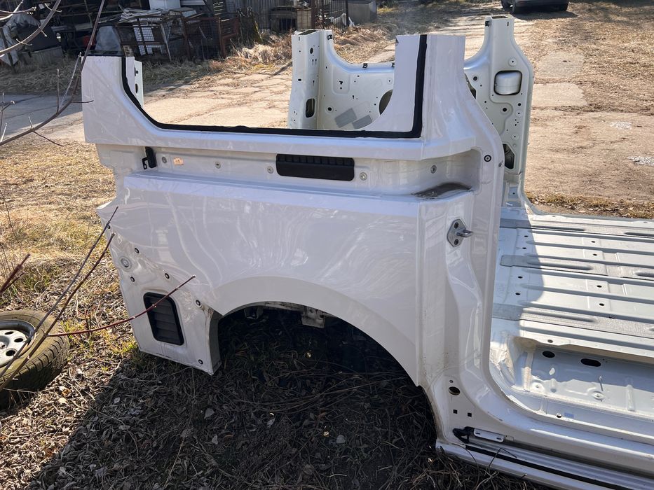 VW T7 MULTIVAN 7T0 LONG   Ćwiartka tylna prawa karoserie prawy tył