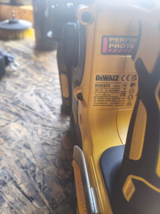 Młotowiertarka dewalt dch 273p1 2025
