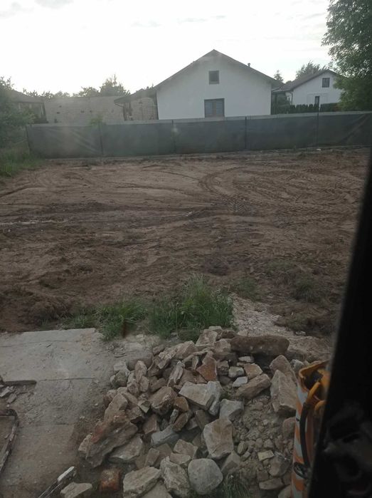 Usługi koparko-ładowarką