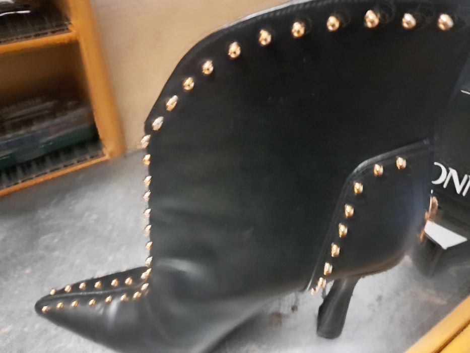 Botas Lindas em Pele